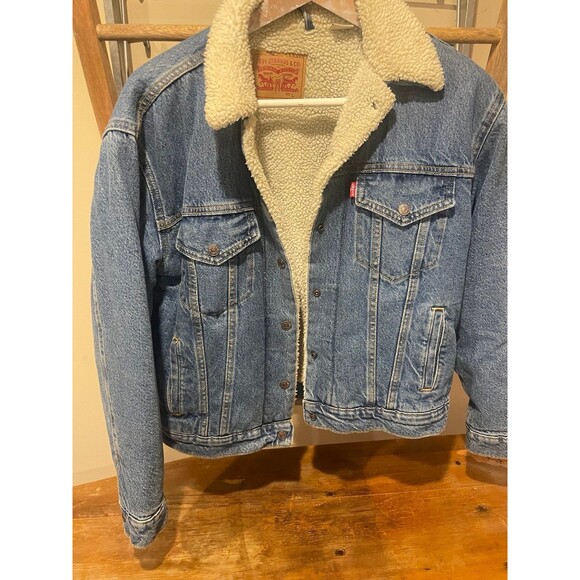 Levi’s Lg Jean Sherpa trucker jacket - Picture 1 of 3